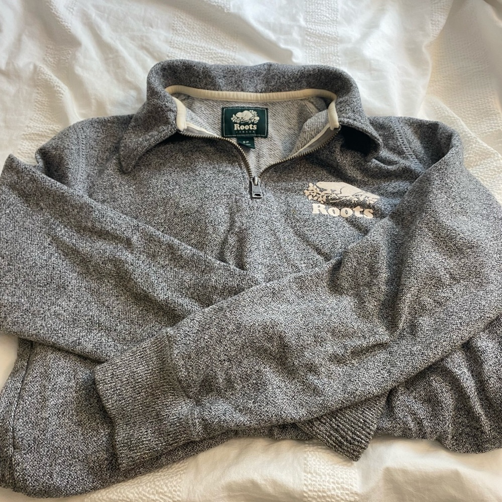 Roots sweatshirt